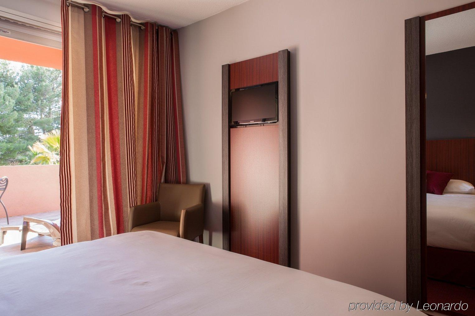 The Originals City, Le Mas De Grille, Montpellier Sud Сен-Жан-де-Веда Экстерьер фото